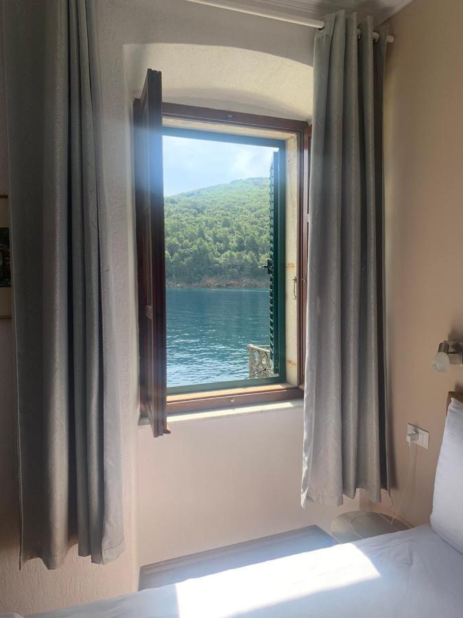 Palac - Giordano Valun Εξωτερικό φωτογραφία